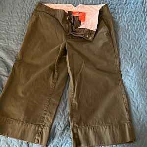 Weatherproof woman’s wide leg capri